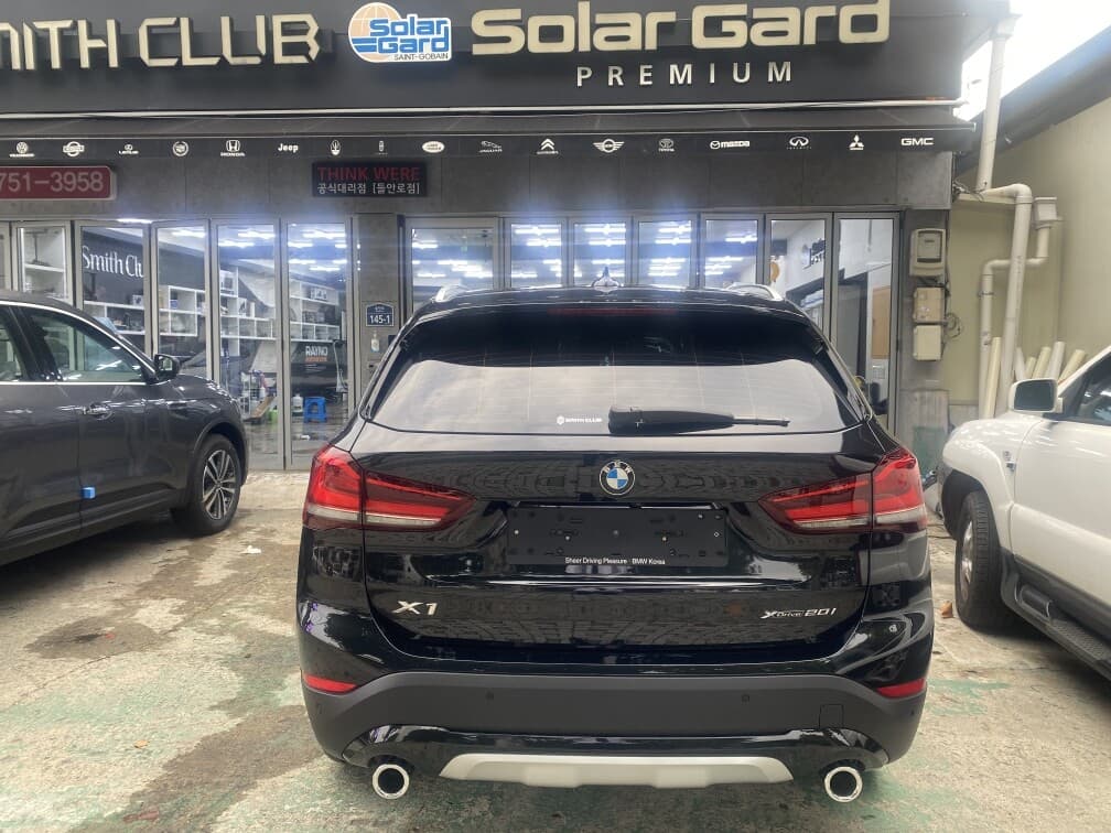 BMW X1 20i xDrive X 라인 스페셜 에디션 게시글 썸네일