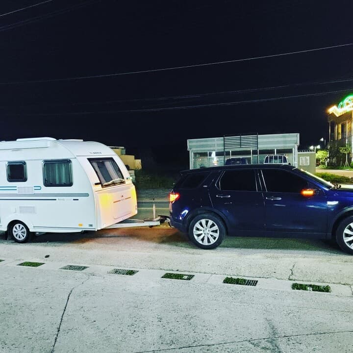 랜드로버 디스커버리 스포츠 D180 SE 게시글 썸네일