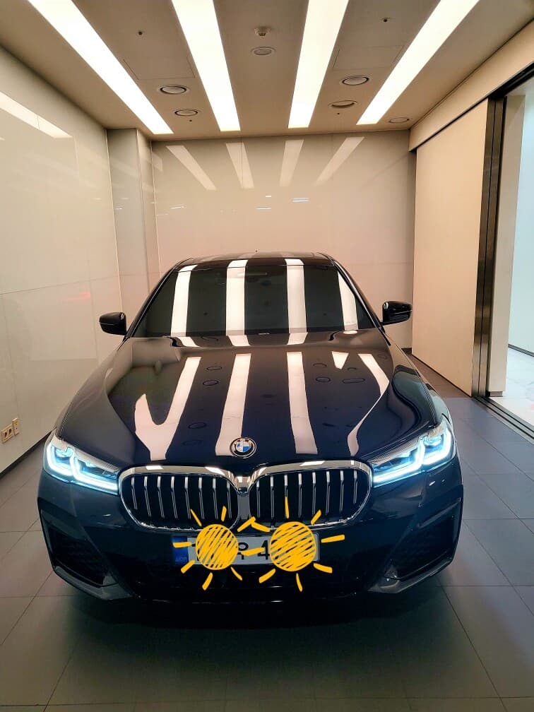 BMW 5시리즈 530e M 스포츠 패키지 게시글 썸네일