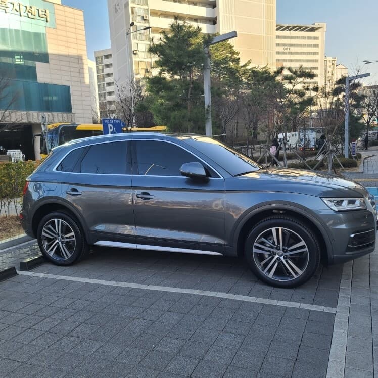 아우디 Q5 50 TDI 콰트로 프리미엄 게시글 썸네일