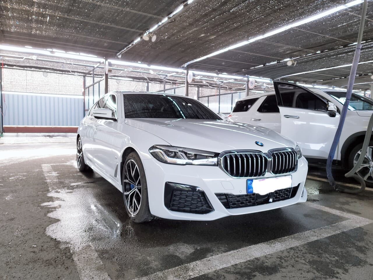 BMW 5시리즈 530i M 스포츠 패키지 게시글 썸네일