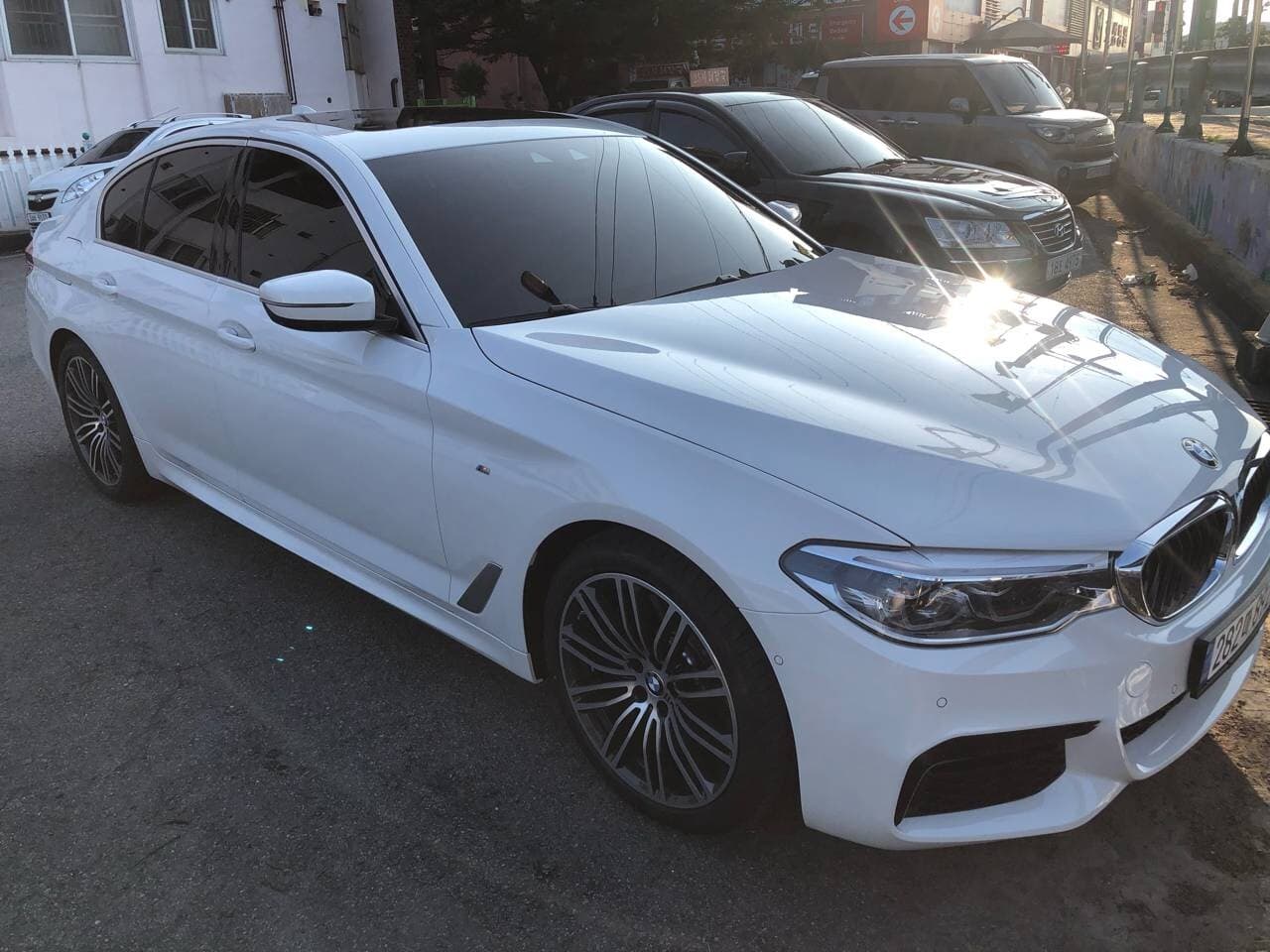 BMW 5시리즈 530i M 스포츠 패키지 게시글 썸네일