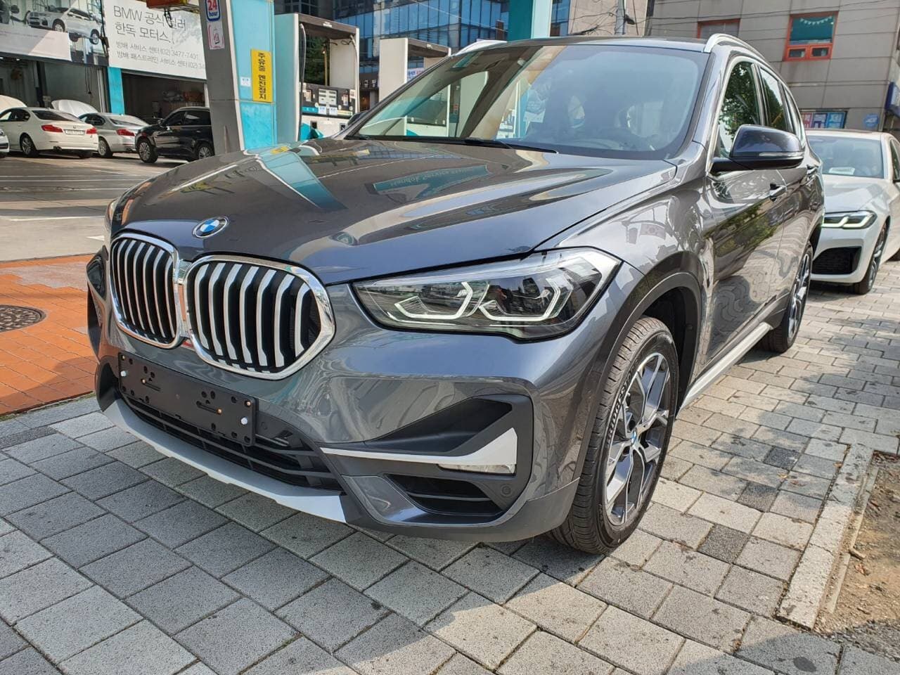 BMW X1 20i xDrive X 라인 스페셜 에디션 게시글 썸네일