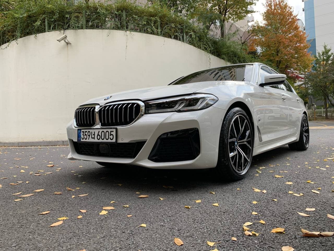 BMW 5시리즈 530i M 스포츠 패키지 게시글 썸네일