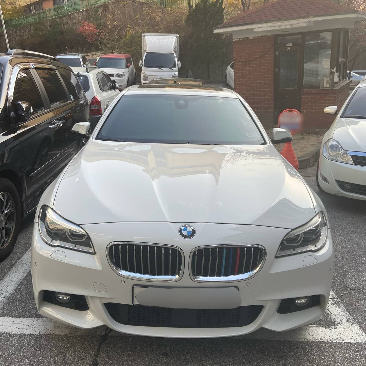 BMW 5시리즈 520d xDrive M 에어로 다이나믹 프로 게시글 썸네일